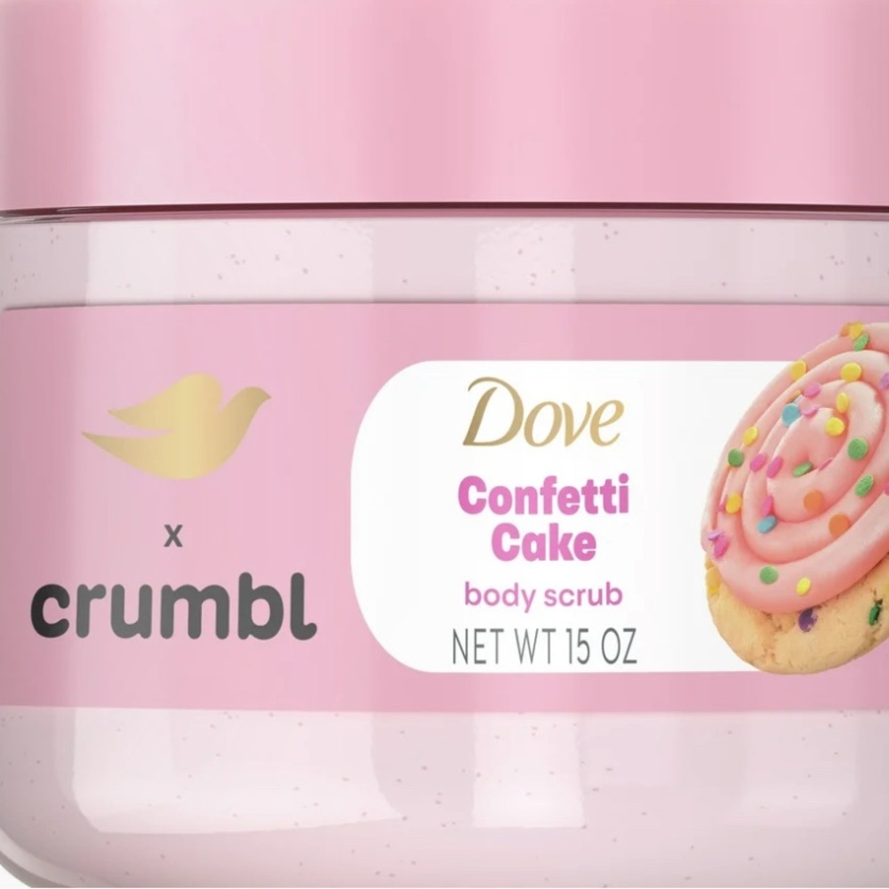 x Crumbl Confetti Cake Body Scrub - Pink